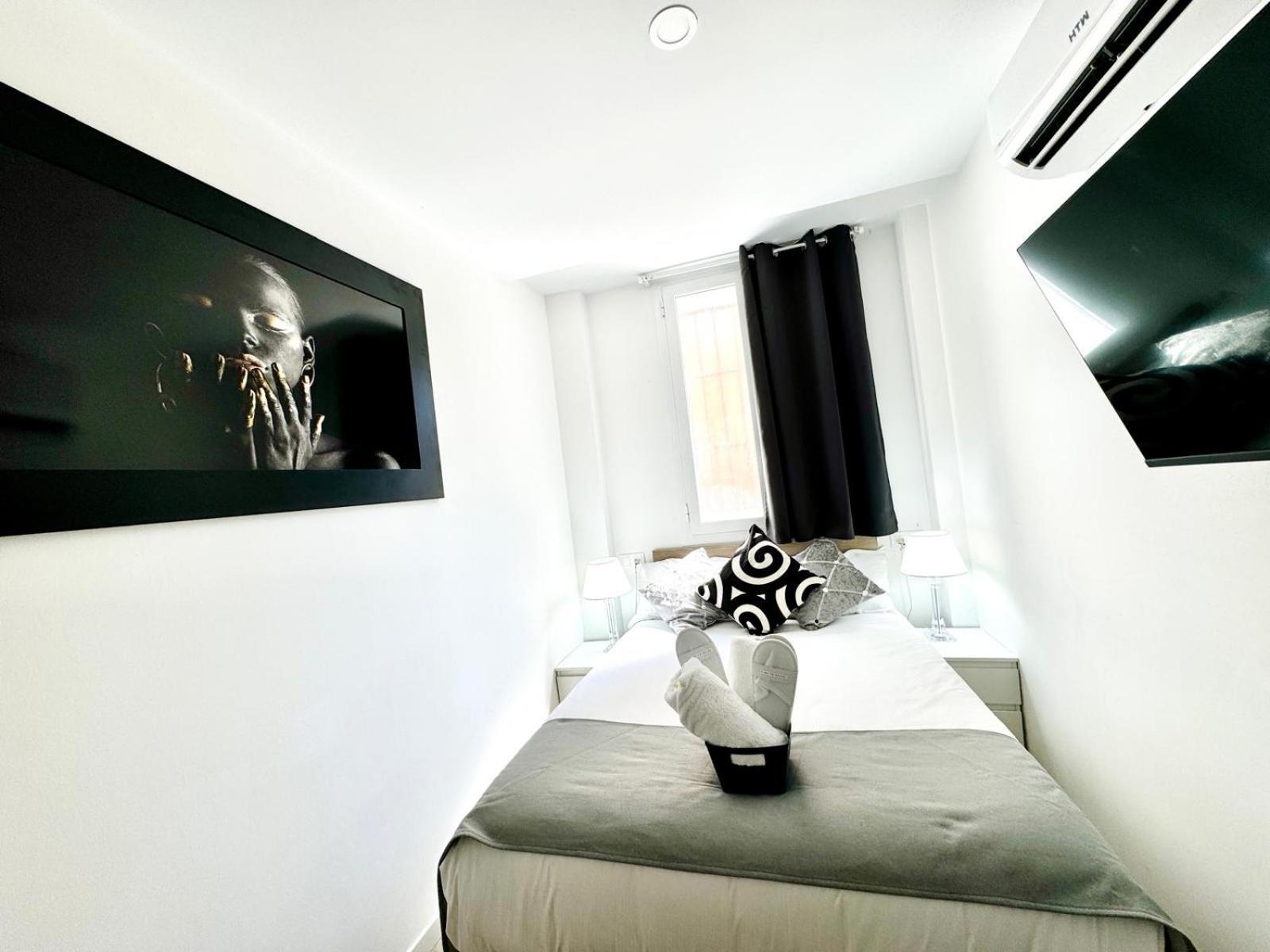 Cinco Torres Suites Madrid Exterior foto